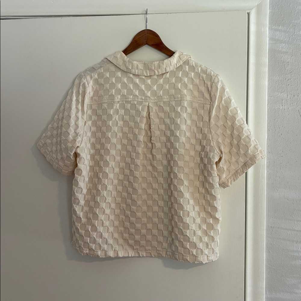 Cream Textured Button-Up - Picture 3 of 3